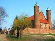 Brochów church